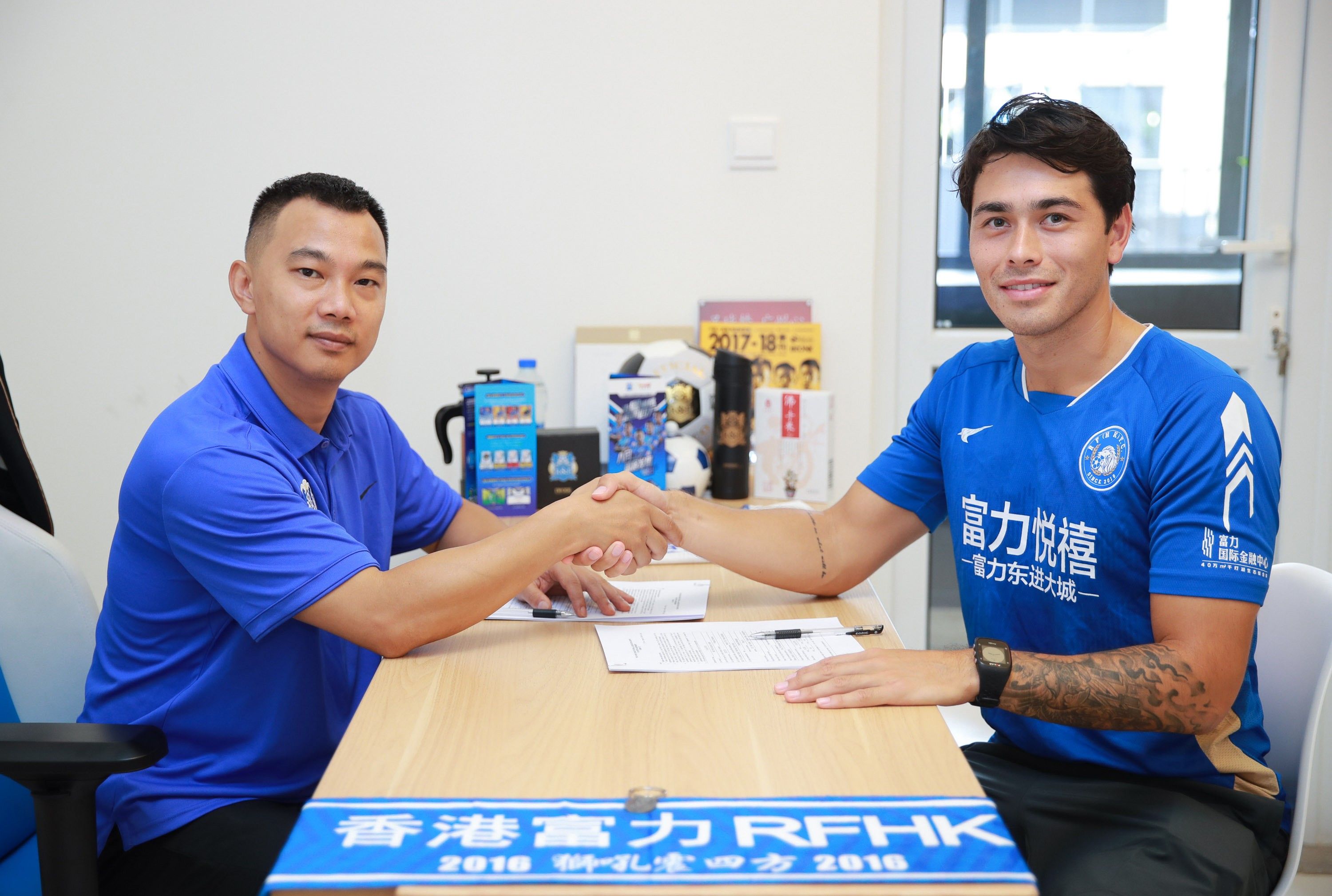 爱游戏广州队发布备战花絮；今晚临场应变；法联杯任务艰巨；阵容厚度经受考验的简单介绍