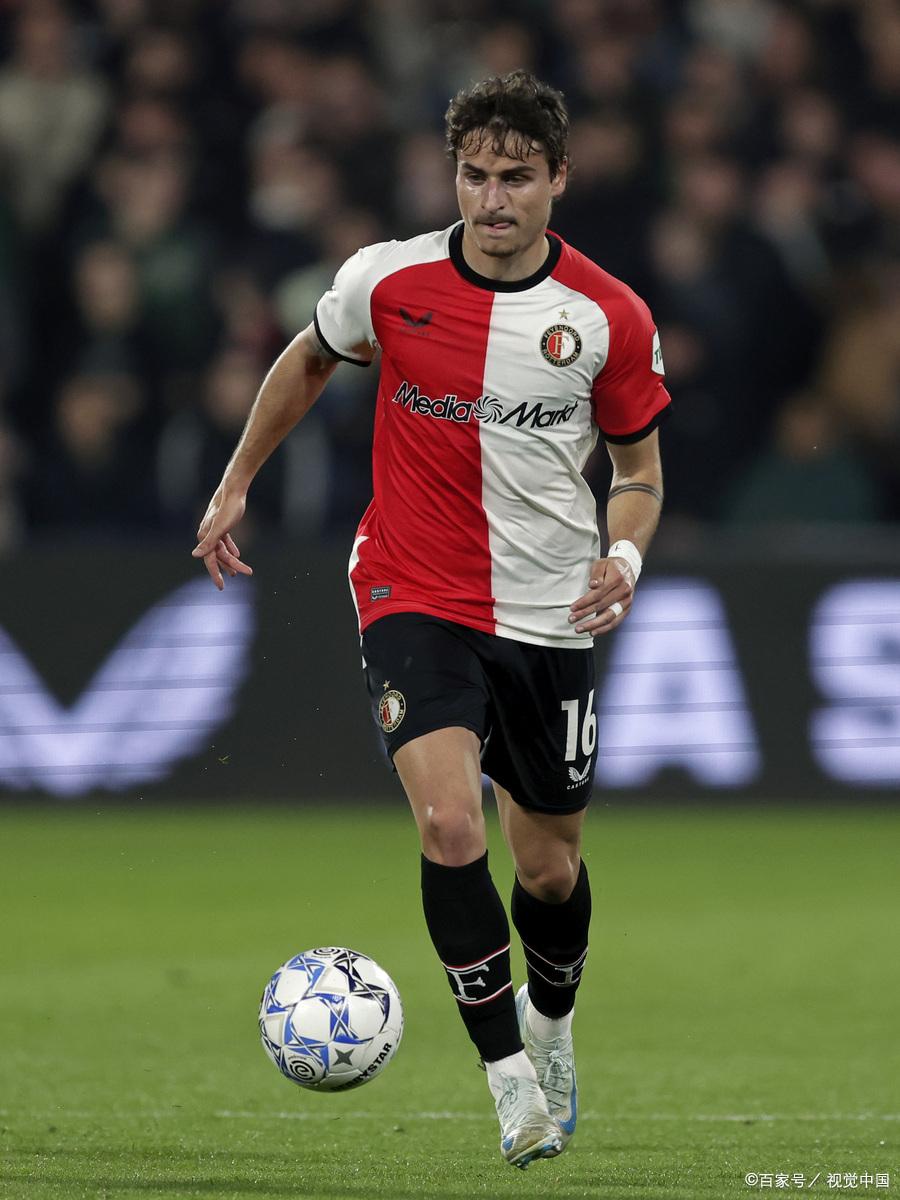 爱游戏赛前国王杯焦点战；费耶诺德官宣签约；引发热议；资深球员宣示担当的简单介绍